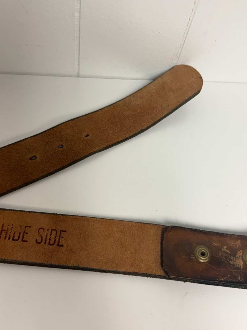 Vintage Tooled Brown Leather Belt Strap | Western Style | Snap-On Buckle Style - Picture 9 of 12